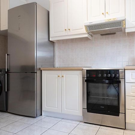 Spacious Apartment Close To The Sea And The City Center أثينا المظهر الخارجي الصورة